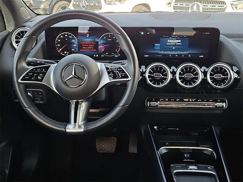Certified 2025 Mercedes-Benz GLA 250 image 18