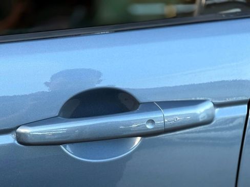 Used 2023 Land Rover Discovery Sport S image 12