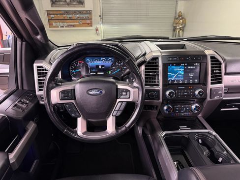 Used 2018 Ford F250 Platinum w/ Platinum Ultimate Package AWD/4WD image 23