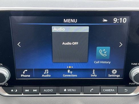 Used 2025 Nissan Sentra SR w/ SR Premium Package image 30