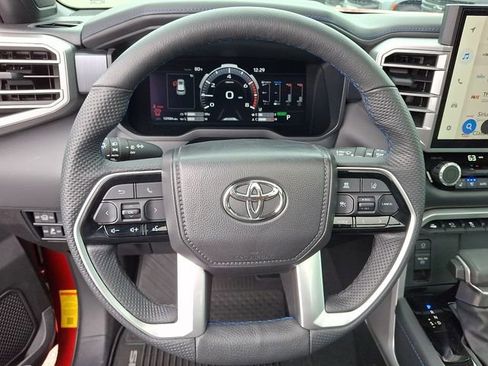 Used 2025 Toyota Sequoia Platinum AWD/4WD image 19