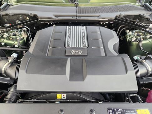 New 2026 Land Rover Defender 110 X-Dynamic SE image 31