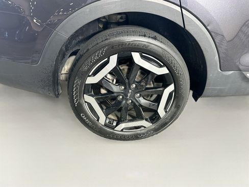 Used 2025 Kia Telluride S FWD image 11