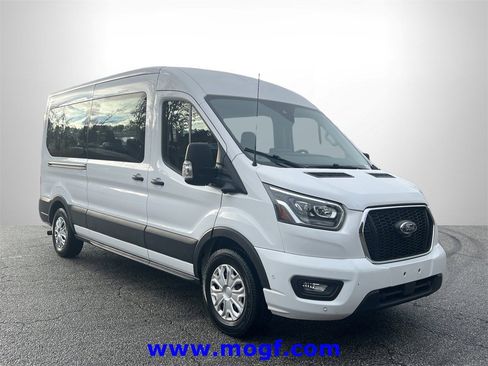 Used 2023 Ford Transit 350 XLT image 4