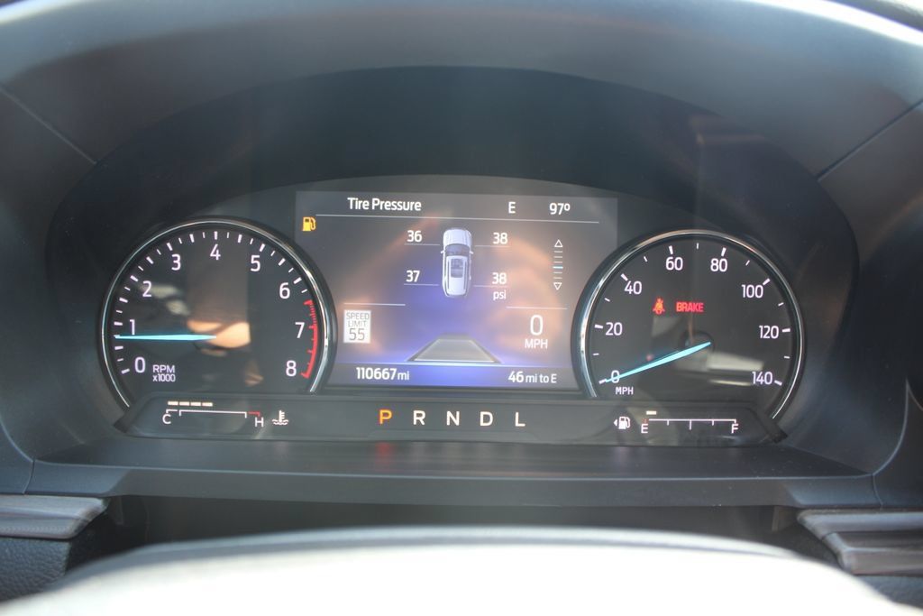 Used 2022 Ford Explorer Limited w/ Equipment Group 301A RWD image 38