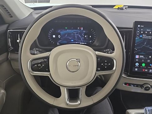 Used 2026 Volvo XC90 B6 Ultra image 12