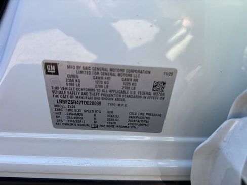 New 2026 Buick Envision Avenir image 27