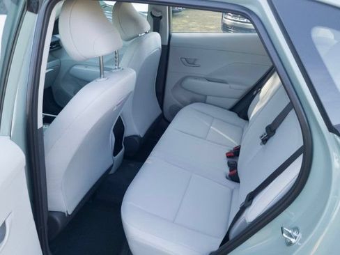 New 2027 Hyundai Kona SE FWD image 15