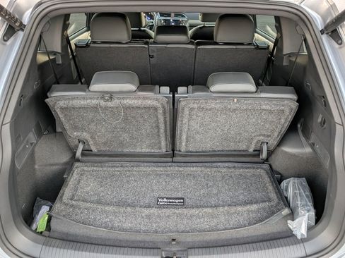 Used 2024 Volkswagen Tiguan SE R-Line w/ MDO Package, Three-Row image 14