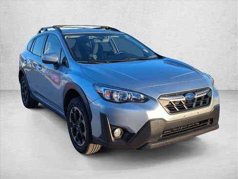 Used 2021 Subaru Crosstrek 2.0i Premium w/ Moonroof Package image 4