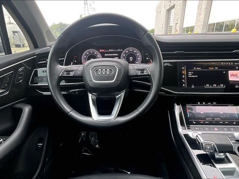 Used 2020 Audi Q7 3.0T Premium Plus w/ Premium Plus Package AWD/4WD image 6