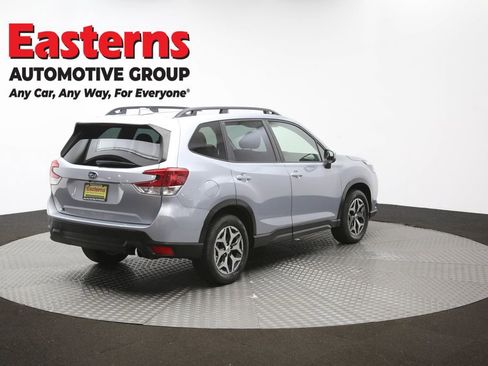 Used 2023 Subaru Forester Premium image 44