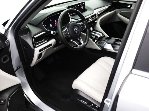 Used 2024 Acura MDX SH-AWD w/ Technology Package image 16