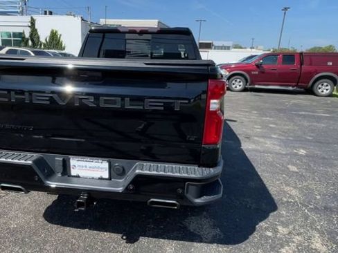 Used 2021 Chevrolet Silverado 1500 LT Trail Boss w/ Convenience Package II AWD/4WD image 9