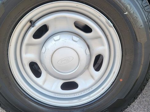 Used 2016 Ford F250 XL w/ XL Value Package image 12