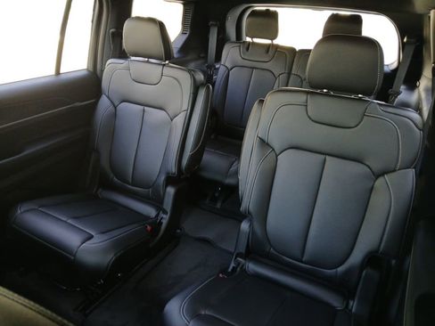 New 2026 Jeep Grand Cherokee L Limited image 22