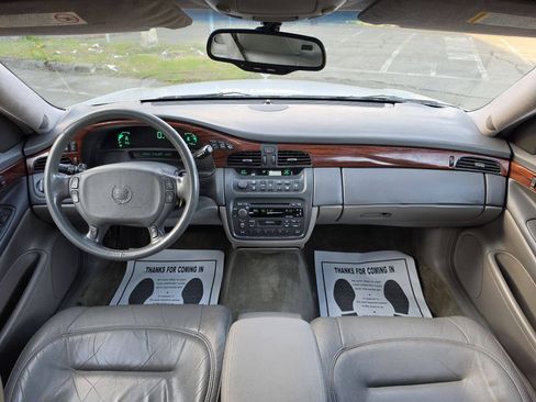 Used 2000 Cadillac De Ville FWD image 9
