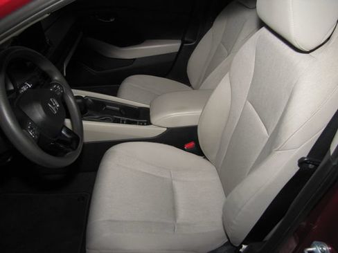Certified 2023 Honda Accord LX image 8