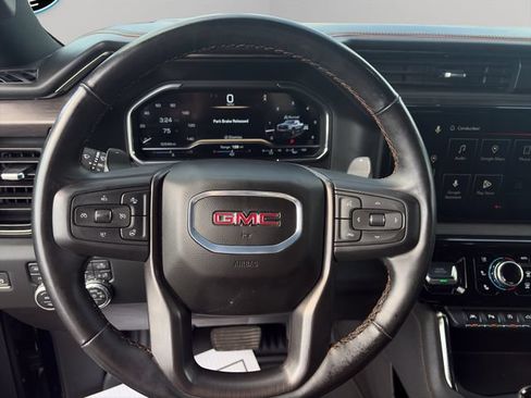 Used 2024 GMC Sierra 1500 AT4 w/ Technology Package AWD/4WD image 12