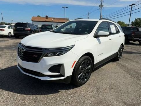 Used 2023 Chevrolet Equinox RS FWD image 4