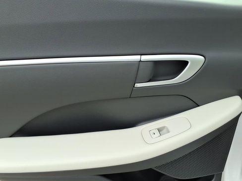 New 2026 Hyundai Sonata SEL FWD image 9