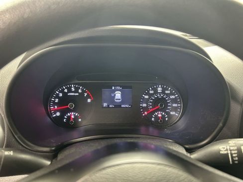 Used 2020 Kia Soul LX image 13