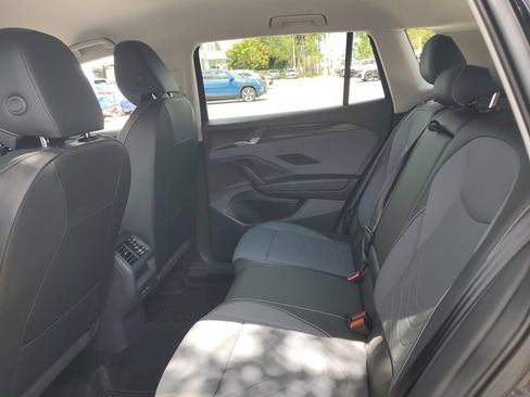Certified 2026 Volkswagen Tiguan SE FWD image 15