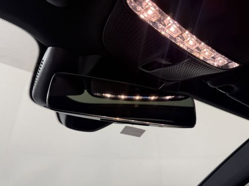 Used 2022 Mercedes-Benz E 450 4MATIC Sedan image 19