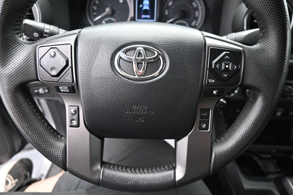 Used 2023 Toyota Tacoma TRD Off-Road w/ Technology Package AWD/4WD image 16