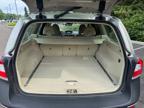 Used 2016 Volvo XC70 T5 Premier w/ Protection Package AWD/4WD image 10