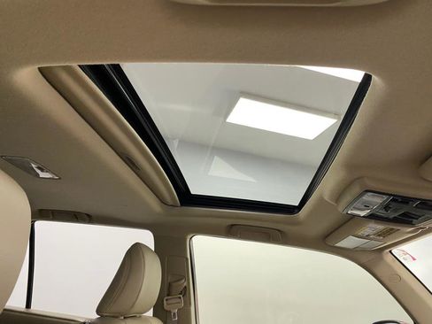 Used 2016 Toyota 4Runner Limited image 24