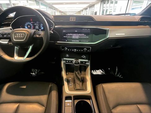 Used 2024 Audi Q3 2.0T Premium w/ Convenience Package image 16