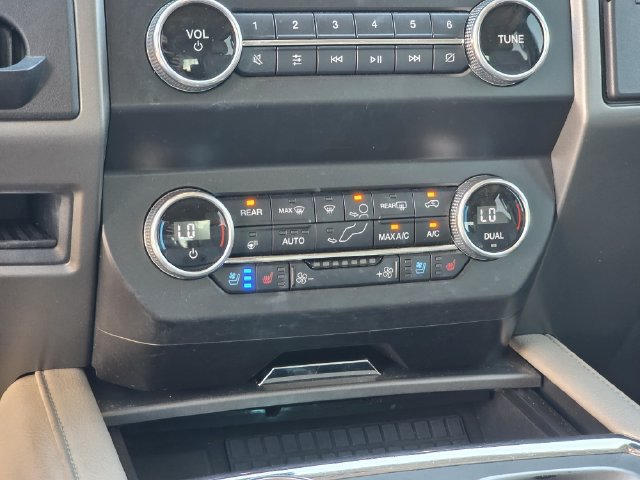 Used 2021 Ford Expedition XLT AWD/4WD image 23