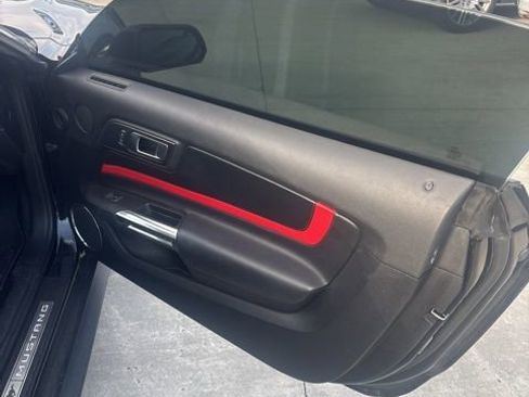 Used 2018 Ford Mustang GT Premium w/ Equipment Group 401A image 21