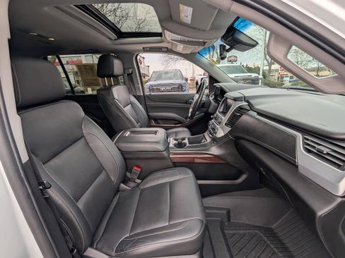 Used 2019 GMC Yukon XL SLT image 8