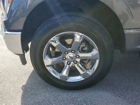 Used 2022 Ford F150 Lariat image 9