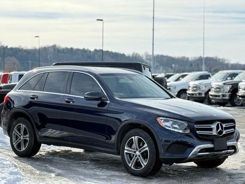 Used 2016 Mercedes-Benz GLC 300 4MATIC image 38