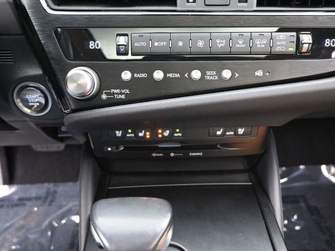 Certified 2022 Lexus ES 350 w/ Premium Package FWD image 21