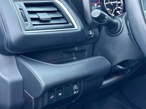 Used 2023 Subaru Ascent Limited w/ Technology Package image 14