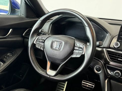 Used 2019 Honda Accord Sport image 11