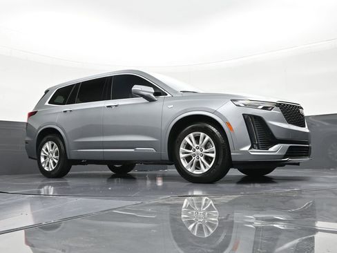 Certified 2023 Cadillac XT6 Luxury FWD image 26