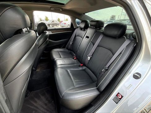 Used 2017 Genesis G80 3.8 w/ Option Group 03 image 33