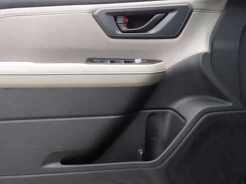 New 2026 Subaru Forester Premium AWD/4WD image 12