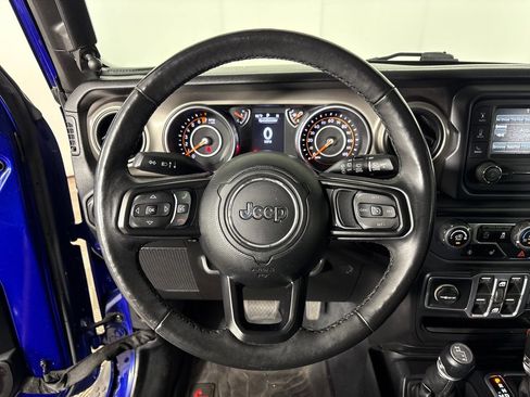 Used 2018 Jeep Wrangler Unlimited Sport S AWD/4WD image 13
