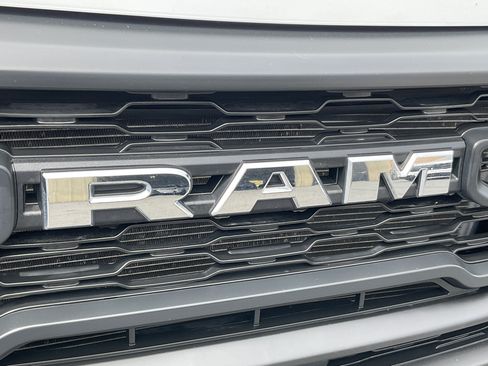 Used 2025 RAM ProMaster 2500 w/ Convenience Group FWD image 6