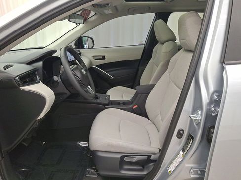 Certified 2026 Toyota Corolla Cross LE w/ Moonroof Package AWD/4WD image 11