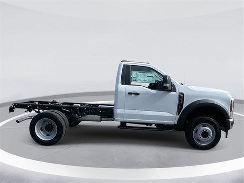 New 2025 Ford F450 XL w/ XL Chrome Package image 3