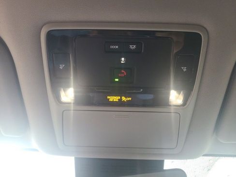 Used 2024 Toyota Grand Highlander XLE image 32