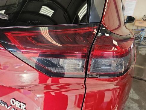 Used 2022 Nissan Rogue SV AWD/4WD image 31