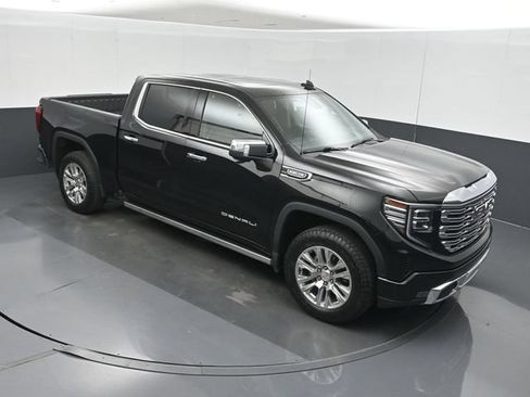 Used 2023 GMC Sierra 1500 Denali w/ Technology Package AWD/4WD image 35